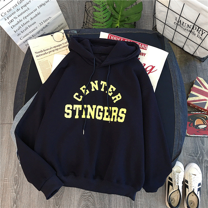 Femme grafik afslappet hoodie med rummelig kængurulomme Stilla