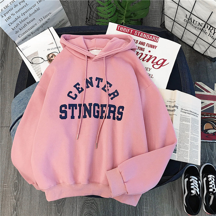 Femme grafik afslappet hoodie med rummelig kængurulomme Stilla