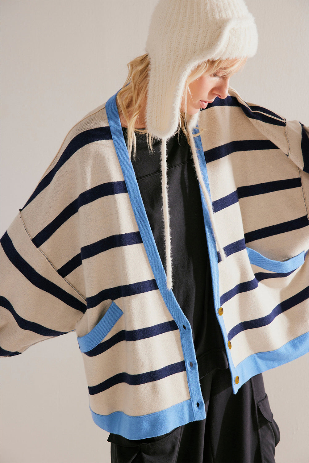 Stilla | Trendy og Løs Cardigan.