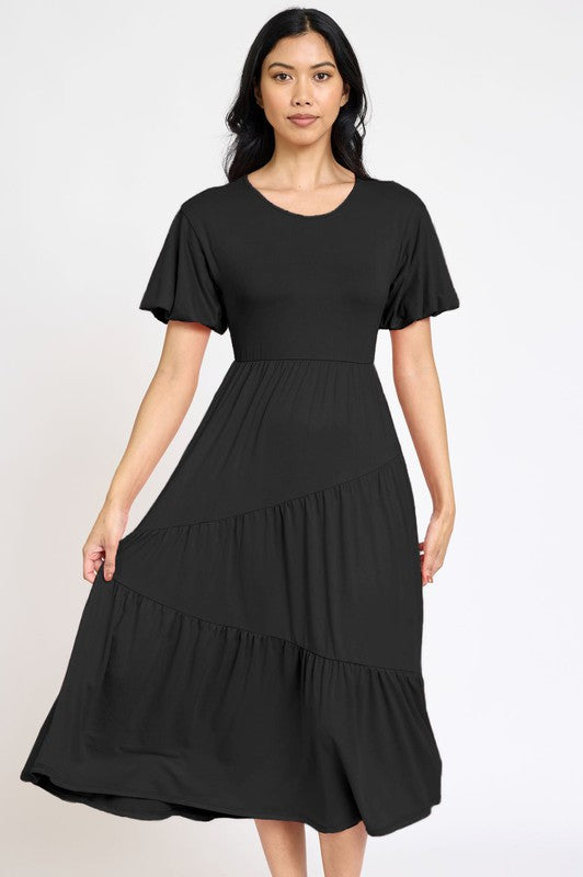 Stilla | Diagonal Laget Flowy Kjole