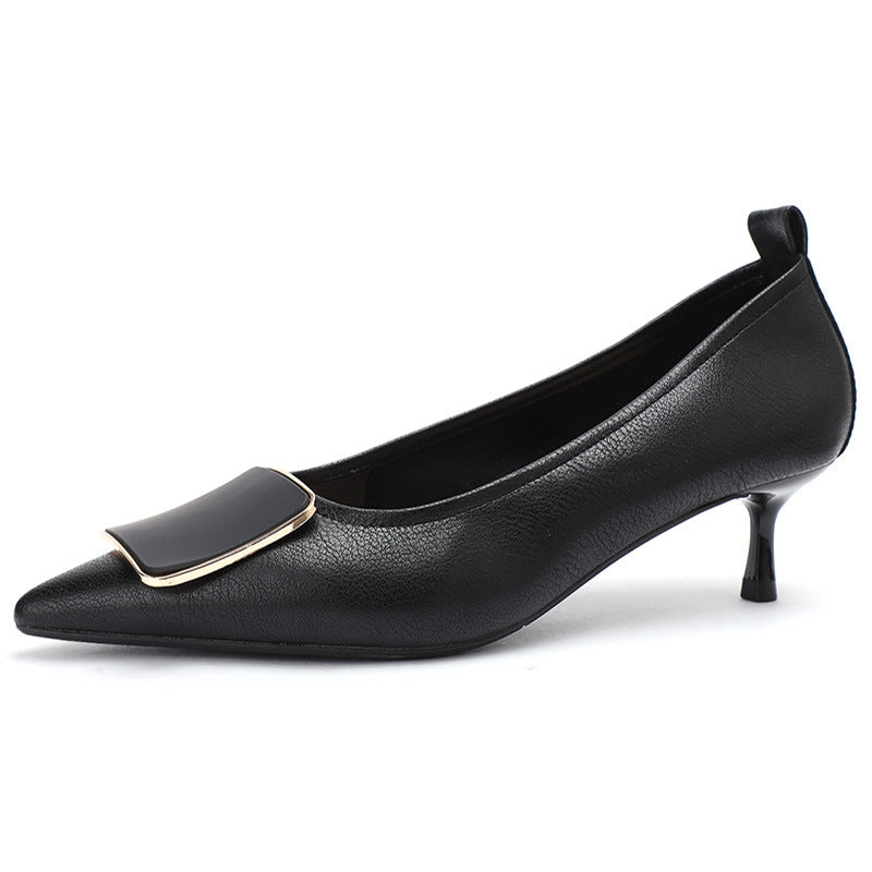 Dame slippers med spids skafte og chic metallisk accent Stilla