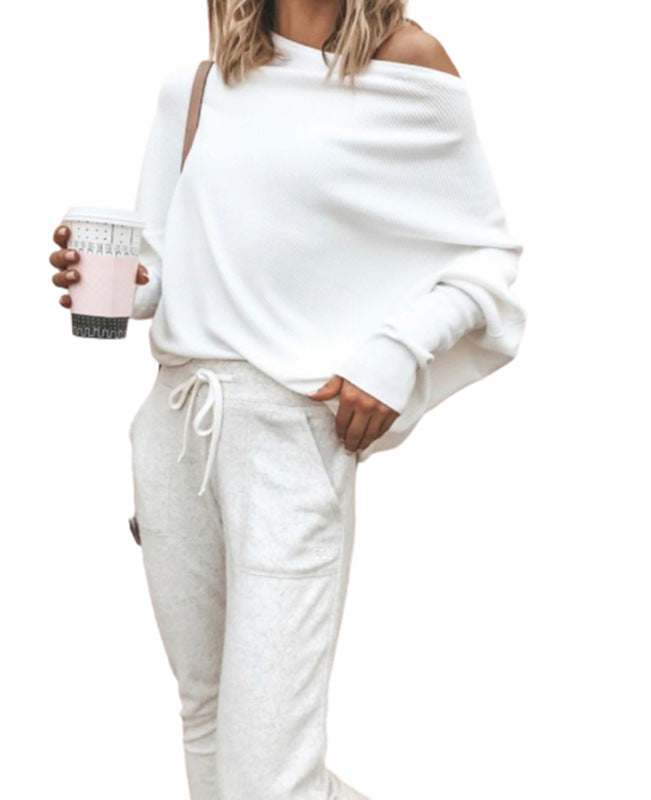 Dame afslappet sweater i off-shoulder-design Stilla