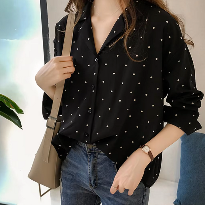 Stilla | Elegant Bluse Med Lange Ærmer og Pletter