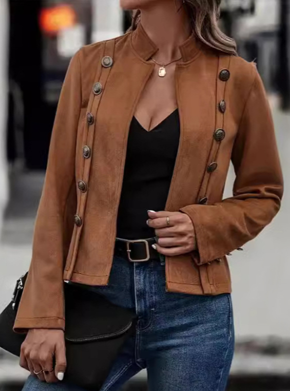 Stilla | Kort Suede Jakke Med Dekorative Knapper