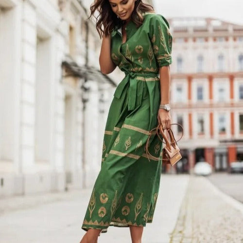 Stilla | Let Sommer Midi Kjole Med Interessant Print Til Et Elegant Look