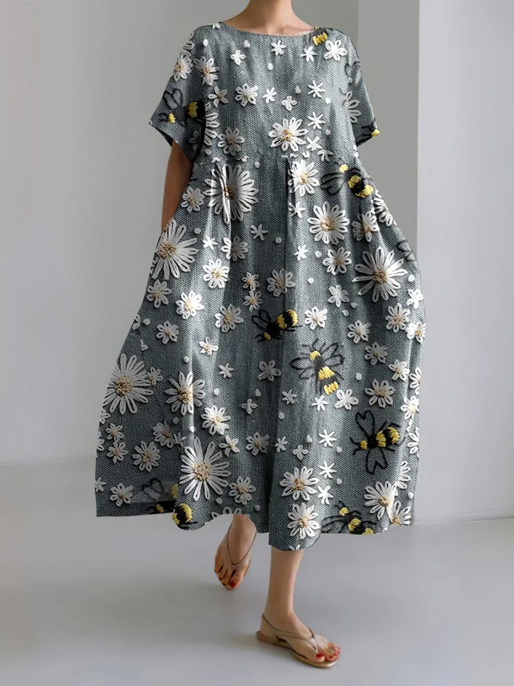 Stilla | Fritidskjole til damer med bienmotiv og blomster-spids