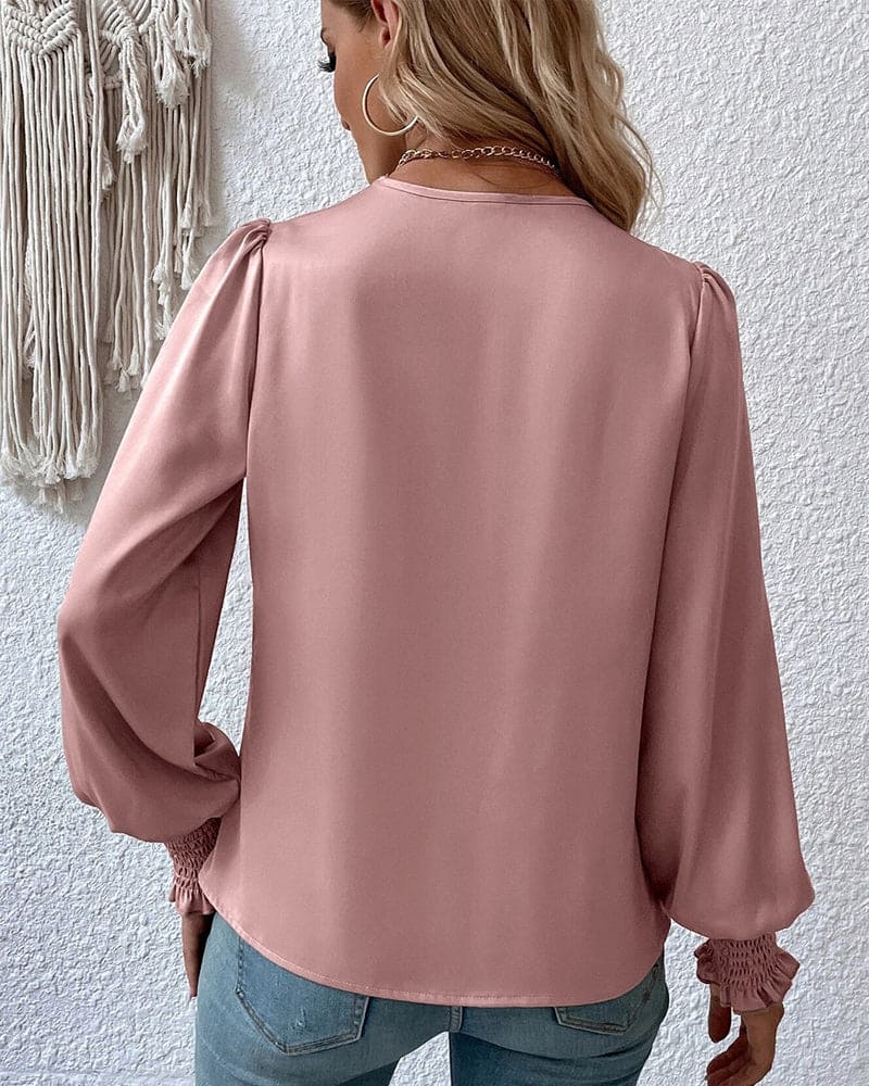 Stilla | Elegant indpakningsbluse med lange ærmer