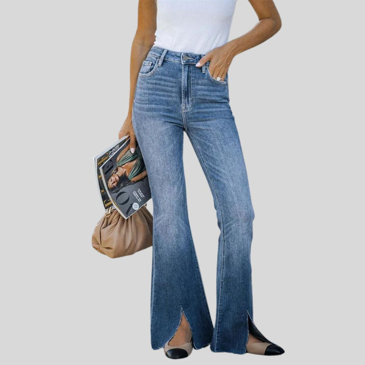 Stilla | Elegante Jeans Med Elegante Detaljer Ved Den Frynset Kant