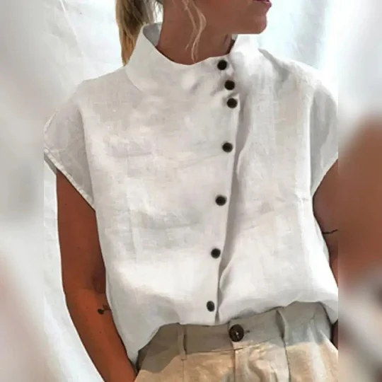 Stilla | Bluse Med Diagonale Knapper