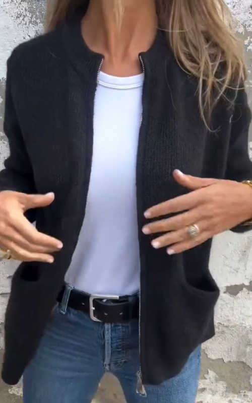 Stilla | Elegant strikjakke med fint mønster