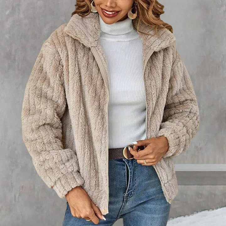 Stilla | Kort og Varm Veste