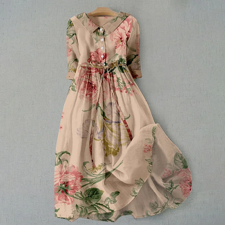 Stilla | Vintage Blond Kjole Med Botanisk Blomsterprint.