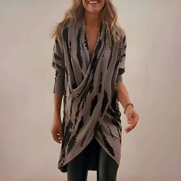 Stilla | Langærmet T-shirt til damer i praktisk design