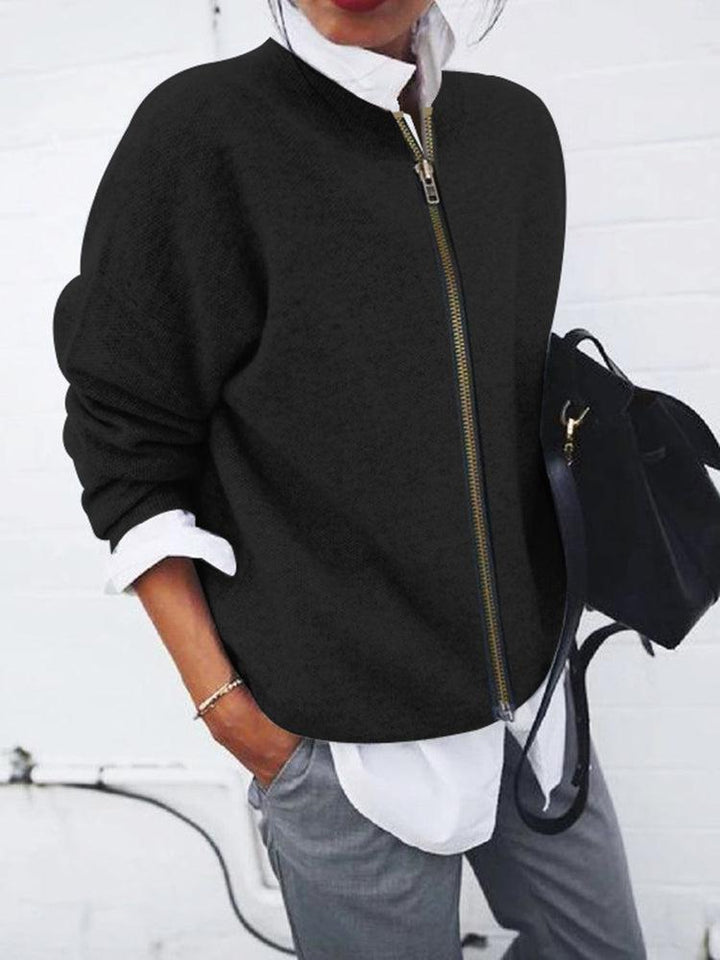 Stilla | Ensfarvet Sort Sweater Med Lange Ærmer