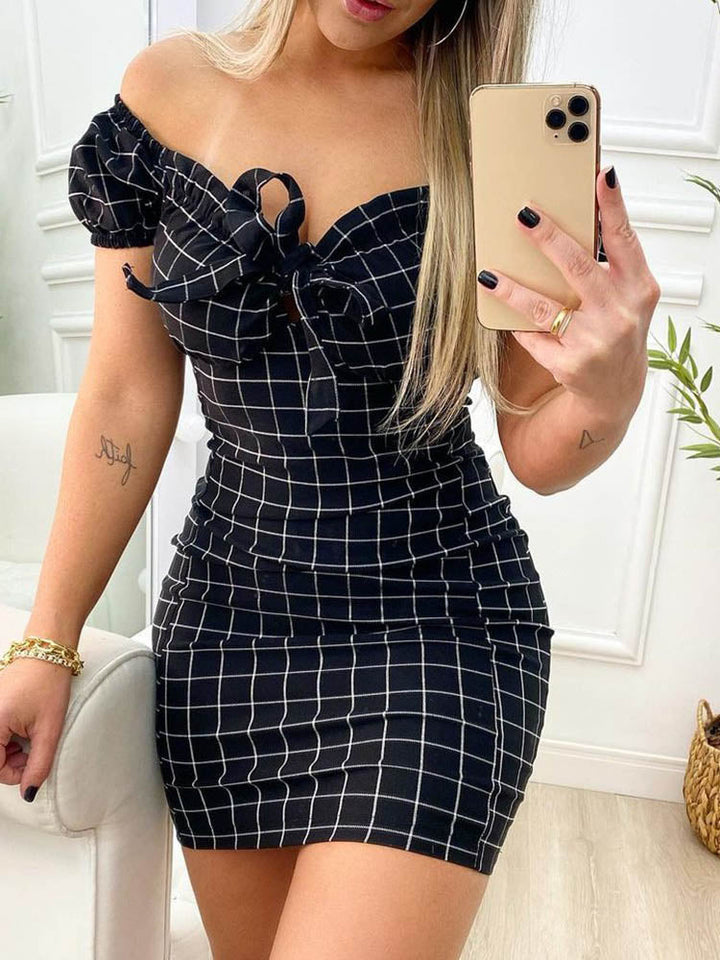 Stilla | Off Shoulder Wrap Bryst Bodycon Mini Kjole