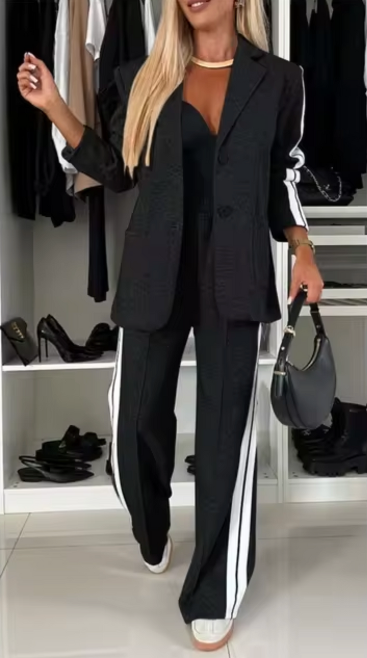 Stilla | Elegant sæt af blazer og bomuldsbukser