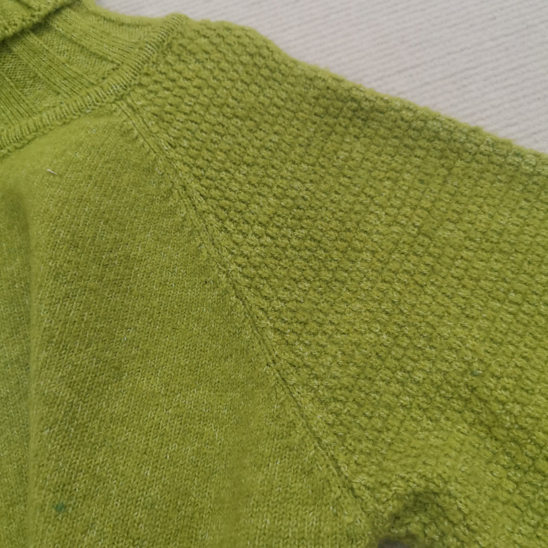 Stilla | Plus size rullekrave sweater i græsgrøn