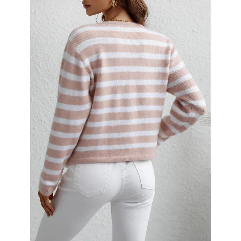 Stilla | Cozy Chunky Knit Sweater med Knapmanchet og Sidelommer