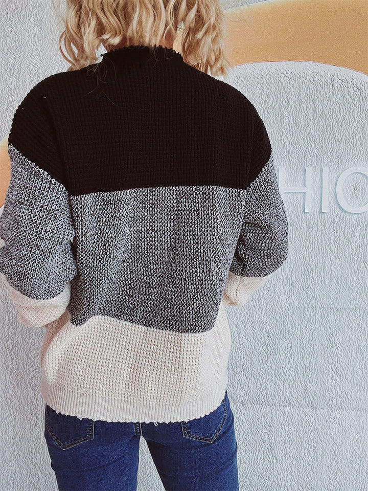 Stilla | Pullover med lange ærmer og farveblok design