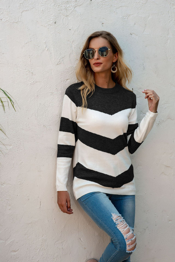 Dame moderigtig strikpullover med elegant zigzag-design Stilla