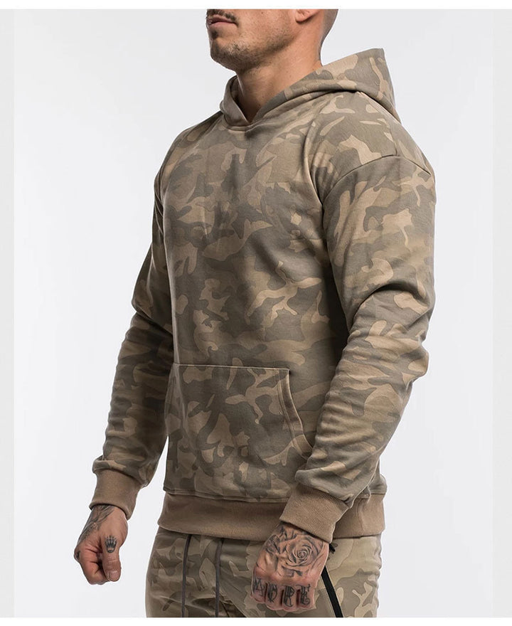 Herrer behagelig hættetrøje med moderne camouflage-mønster og stor kengurulomme Stilla