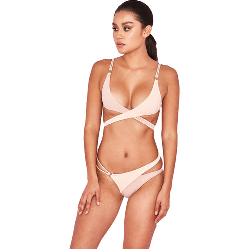 Dame triangle-bikini med raffineret indpaknings-strop-system Skovae