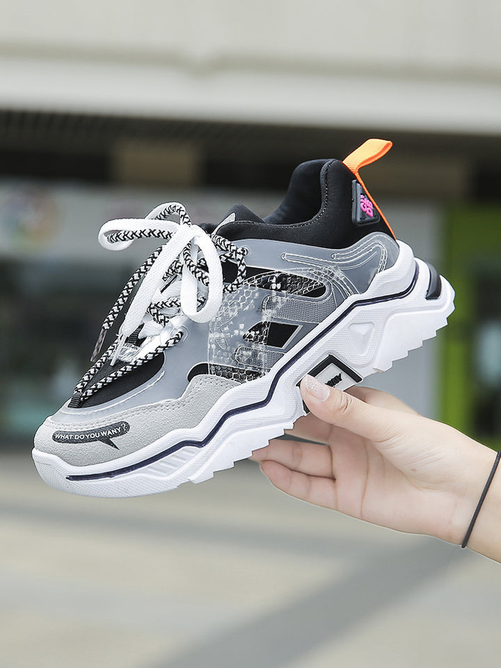 Dame Sporty Sneakers med futuristisk design og innovativt lagmateriale Stilla
