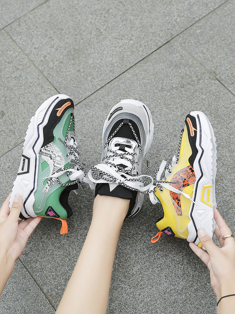 Dame Sporty Sneakers med futuristisk design og innovativt lagmateriale Stilla
