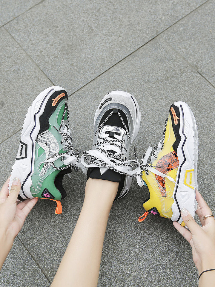 Dame Sporty Sneakers med futuristisk design og innovativt lagmateriale Stilla
