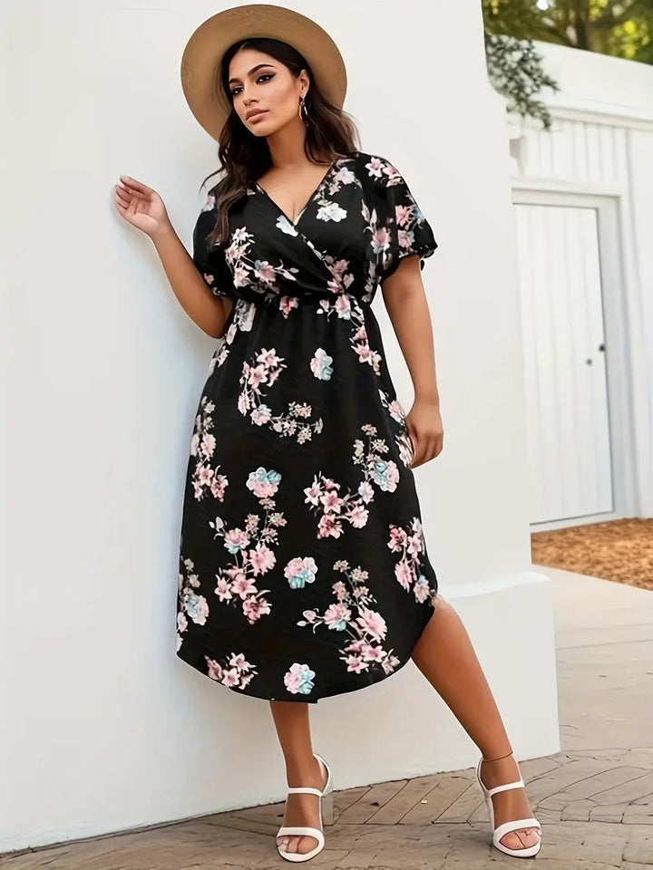 Stilla | Store Størrelser Elegant Maxi Kjole Sort Blomsterprint, Flagermus Ærmer V-Hals