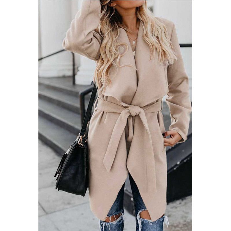 Dame elegant lang blazer med afslappet snit og specielle detaljer Stilla