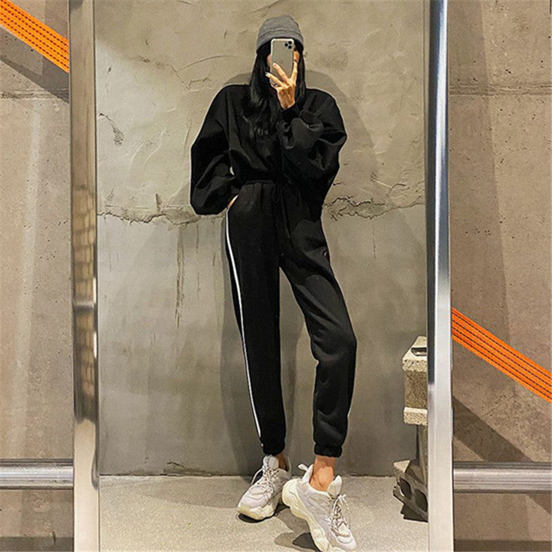 Damer komfortabel fritids sæt med oversized sweater og joggebukser Stilla