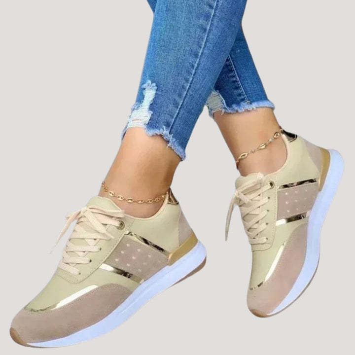 Stilla | Kvinder Stilfulde Metalliske Accent Sneakers