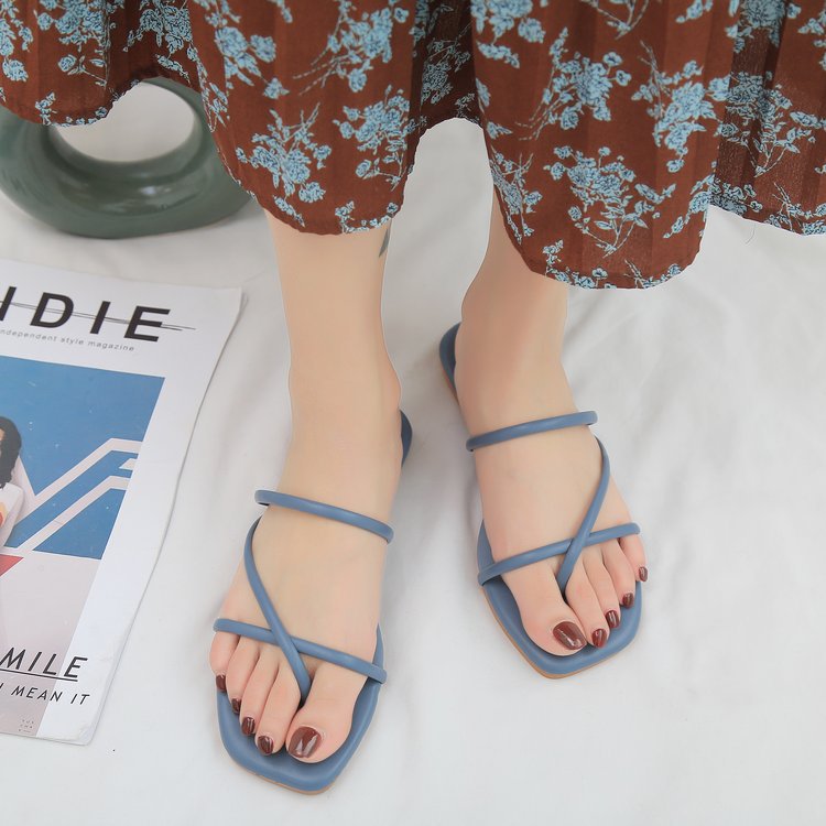 Dame minimalistiske flip-flops med dobbelt remdesign og ergonomisk fodbede Stilla