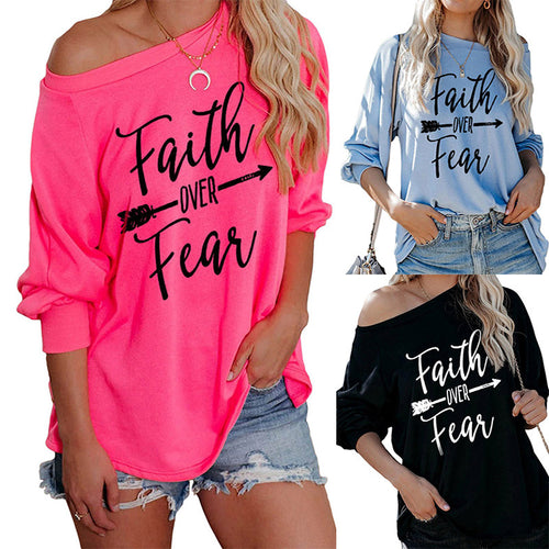 Kvinders off-shoulder sweatshirt med motiverende print Stilla