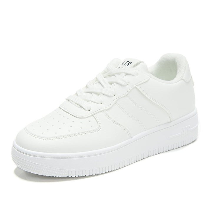 Dame komfortable sneakers i sporty-elegant design med slidstærkt overmateriale og blød støddæmpning Stilla