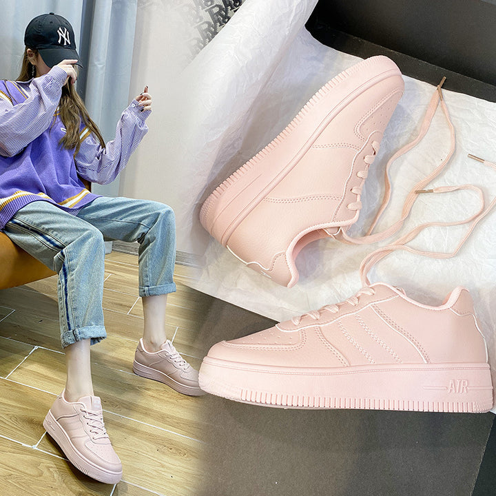 Dame komfortable sneakers i sporty-elegant design med slidstærkt overmateriale og blød støddæmpning Stilla