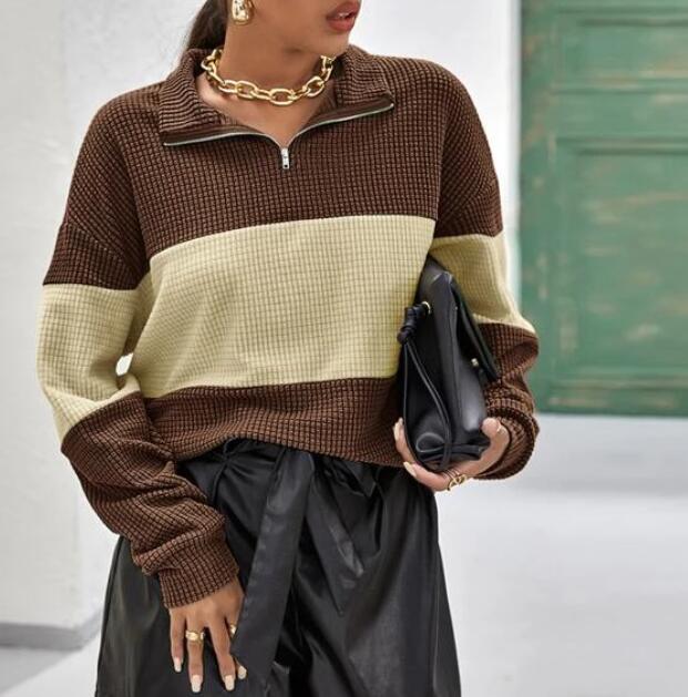 Kvinders sweater med lynlås og blokstriber Stilla