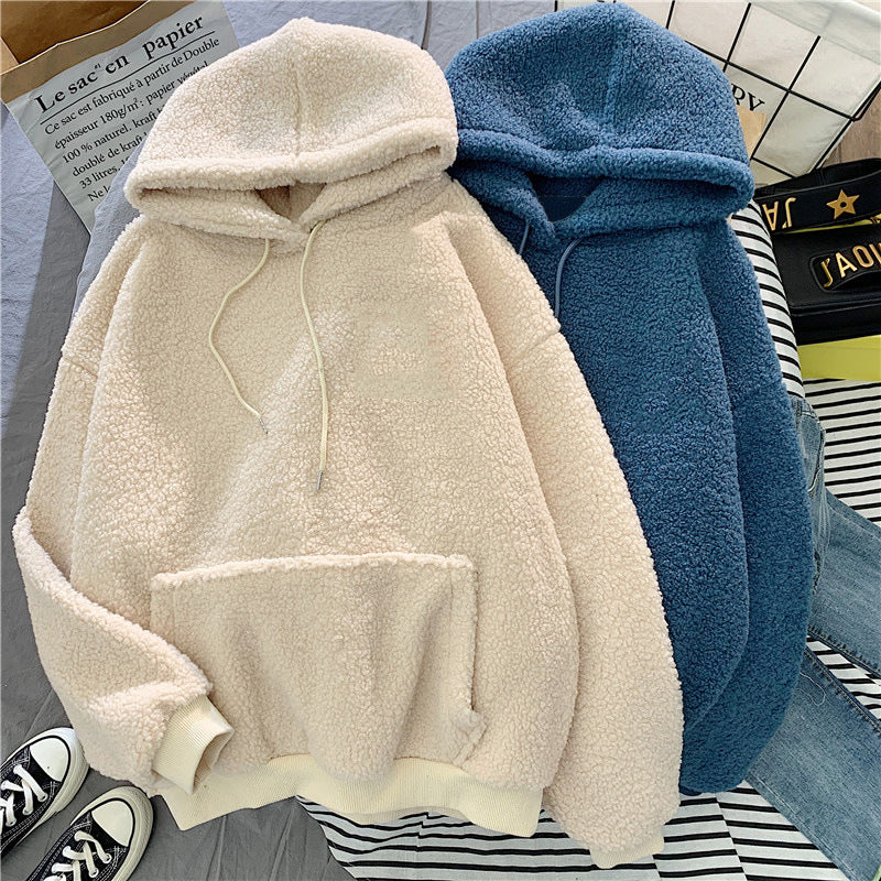 Femme Plush-fleece-hoodie med kængurulomme og justerbare snore Stilla