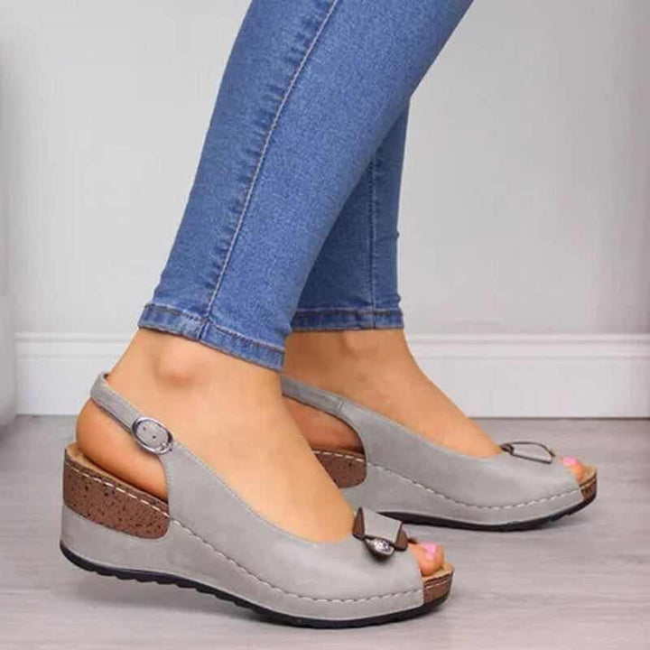Dame Wedge-sandaler med justerbar rem og skridsikker sål Stilla