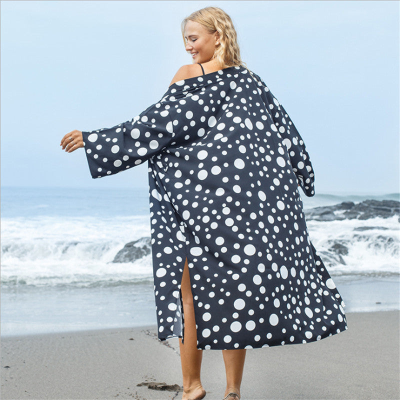 Dame Strandkimono med luftig silhuet og stort polka-dot mønster Stilla