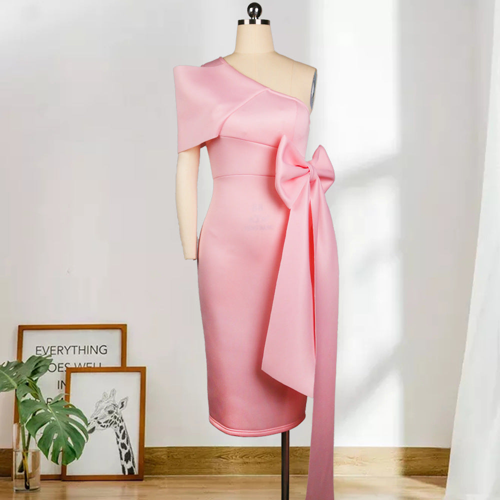 Dame elegant omslagkjole med asymmetrisk design og iøjnefaldende sløjfeaccent Skovae