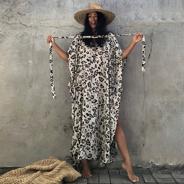 Dame Strandtunika i elegant leopardlook Stilla