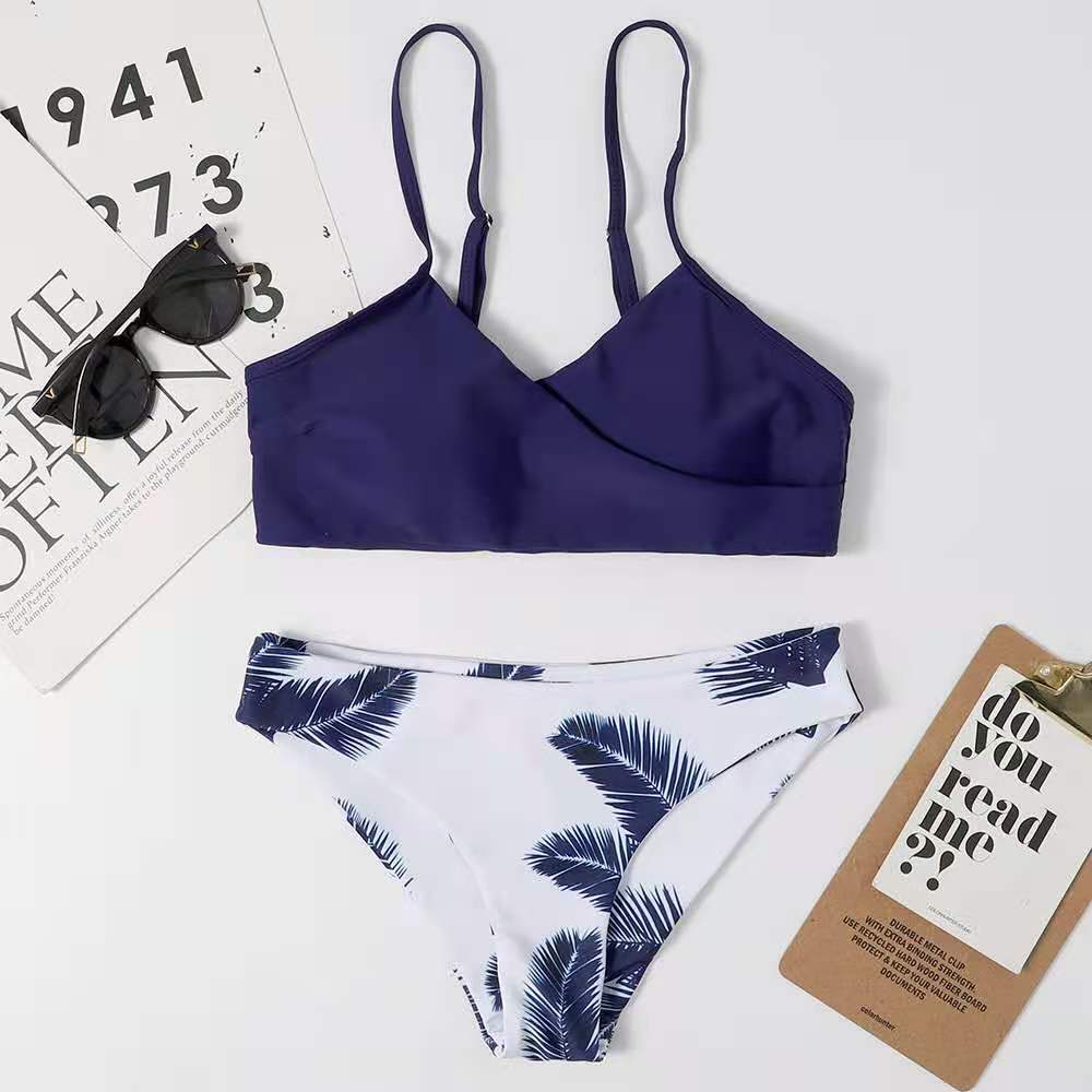 Dame bikini-sæt med asymmetrisk top og moderne palmemønstre Stilla