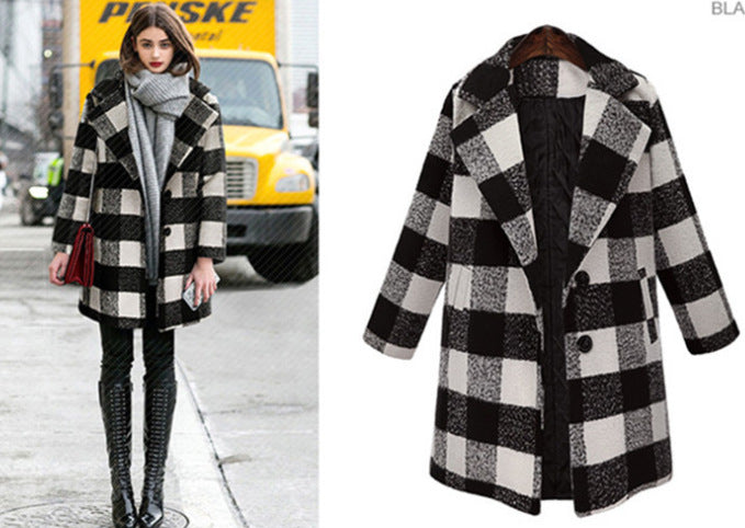 Dame lang frakke i ternet design med oversized pasform Stilla
