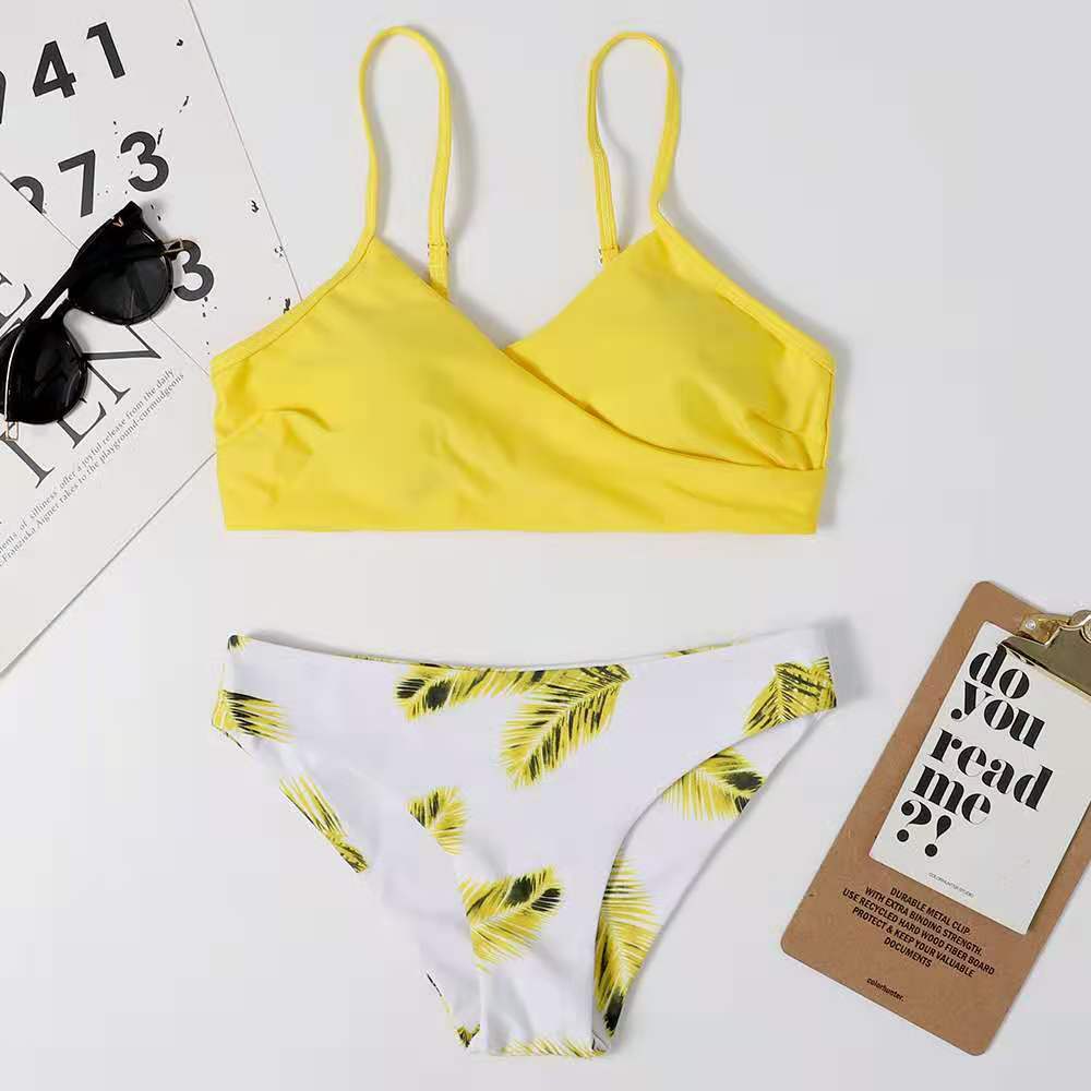 Dame bikini-sæt med asymmetrisk top og moderne palmemønstre Stilla
