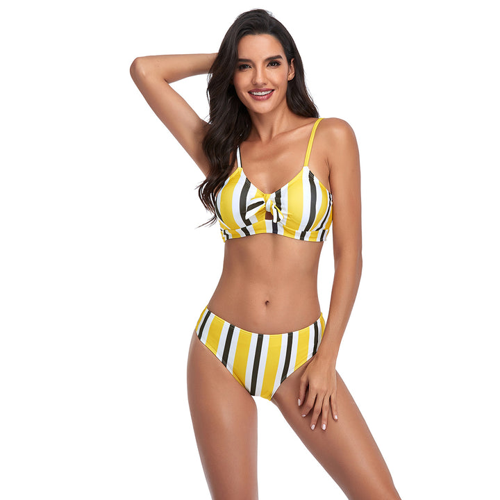 Dame bikini-sæt med trendy knude-design og højtaljede trusser Stilla