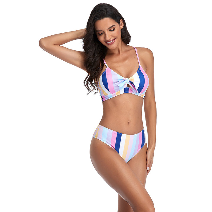 Dame bikini-sæt med trendy knude-design og højtaljede trusser Stilla