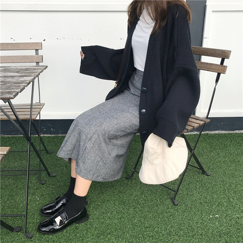 Kvinders store strikkede cardigan med afslappet design og knaplukning Stilla