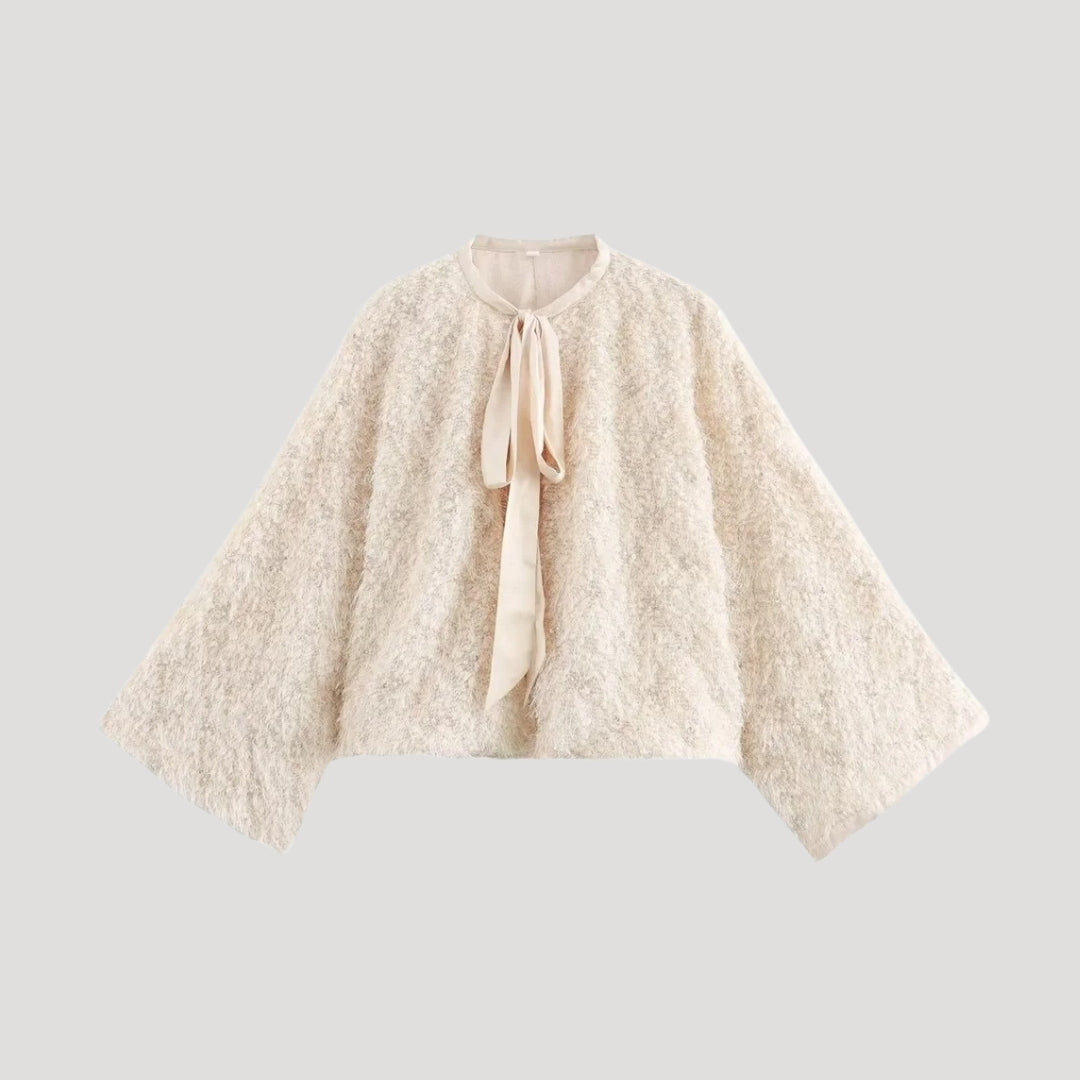 Stilla | Textureret Boucle Kappe Med Sløjfedetalje